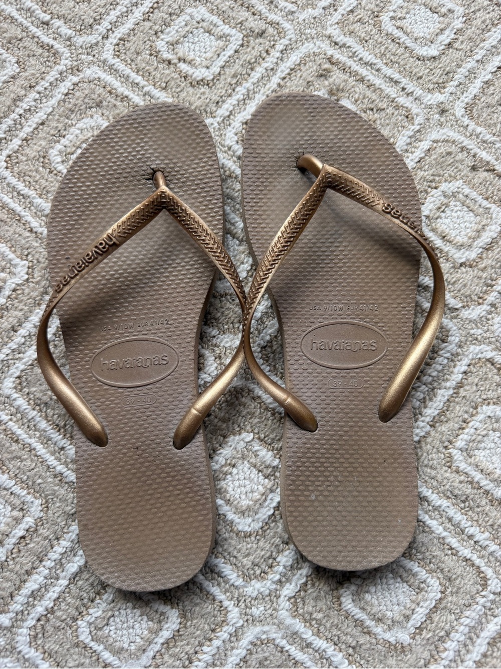 Havaianas Women's Bronze/Tan Flip Flops